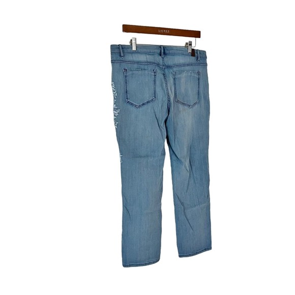 Simply Vera Vera Wang Skinny Jeans Embroidered Women Size 12 Capri Light Denim - Picture 6 of 11